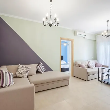Icon Deluxe Apartment *