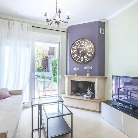 Icon Deluxe * Pefkochori